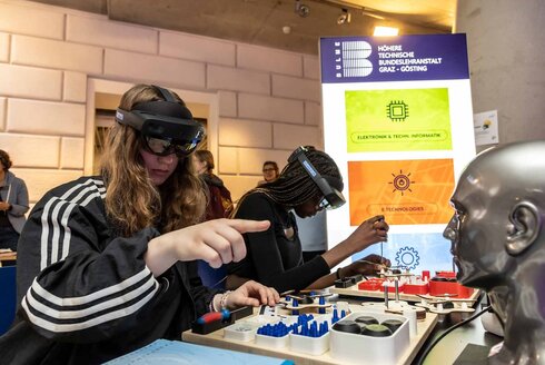 Girls! TECH UP Graz 2023 Drohne 2