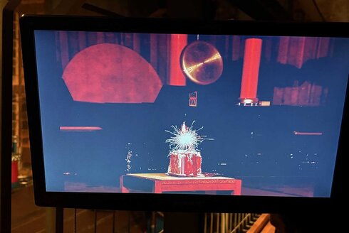 OVE Young Engineers Weihnachtsfeier Graz Experiment Lebkuchenhaus