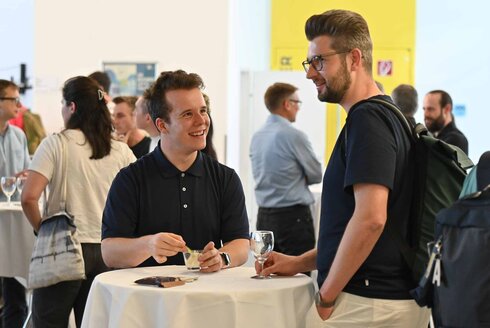 High Profile Lecture The Future of Wireless Netzwerken