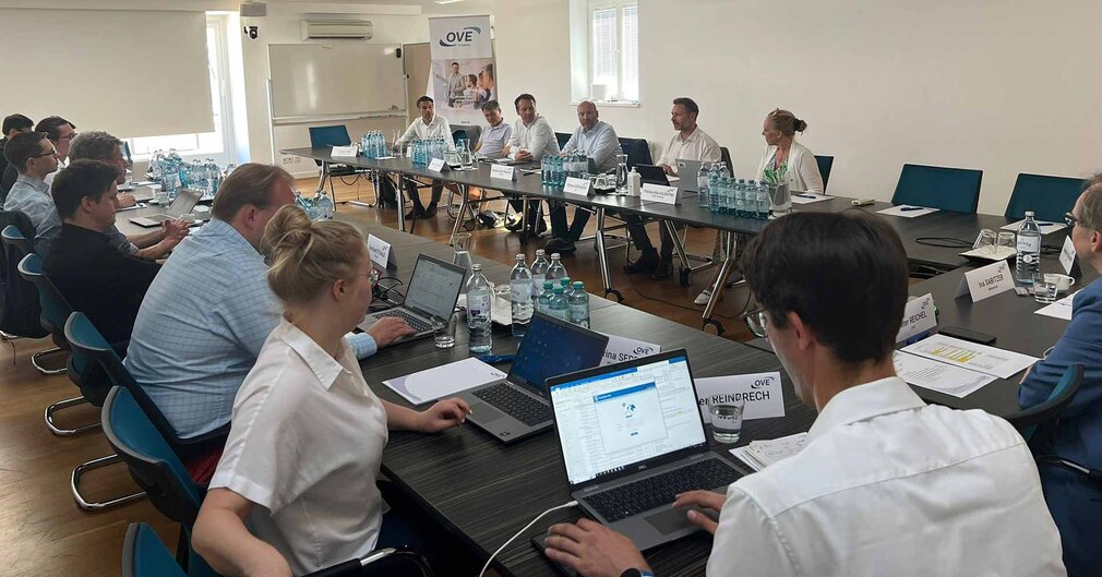 Das Thema Batteriespeicher stand im Mittelpunkt des 4. Runden Tisches zu Elektromobilität.